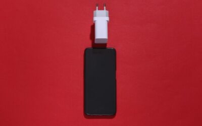 Czy Samsung S8 ma ładowanie indukcyjne i jak z tego korzystać?