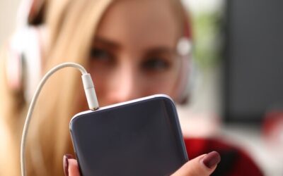 Jakie telefony ładują się bezprzewodowo i na czym to polega?