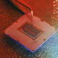 Procesor AMD Ryzen 5 czy Intel i5 – który lepiej sprawdzi się na co dzień?