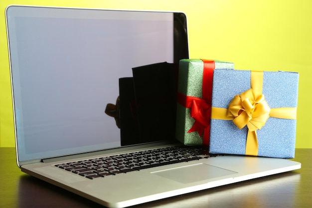 Jaki laptop polecacie do 3000 zł i na co zwrócić uwagę?