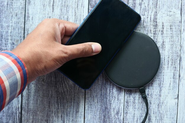 Jaki Samsung z ładowaniem indukcyjnym warto mieć na uwadze?