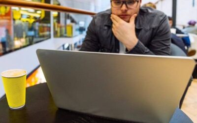 Jak obliczyć ile wat potrzebuje komputer podczas pracy?