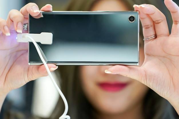 Samsung A7 czy ma szybkie ładowanie i jak to działa w praktyce?